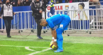 埃贝尔：我们在定位球上丢了太多球，对阵阿森纳必须保持警觉