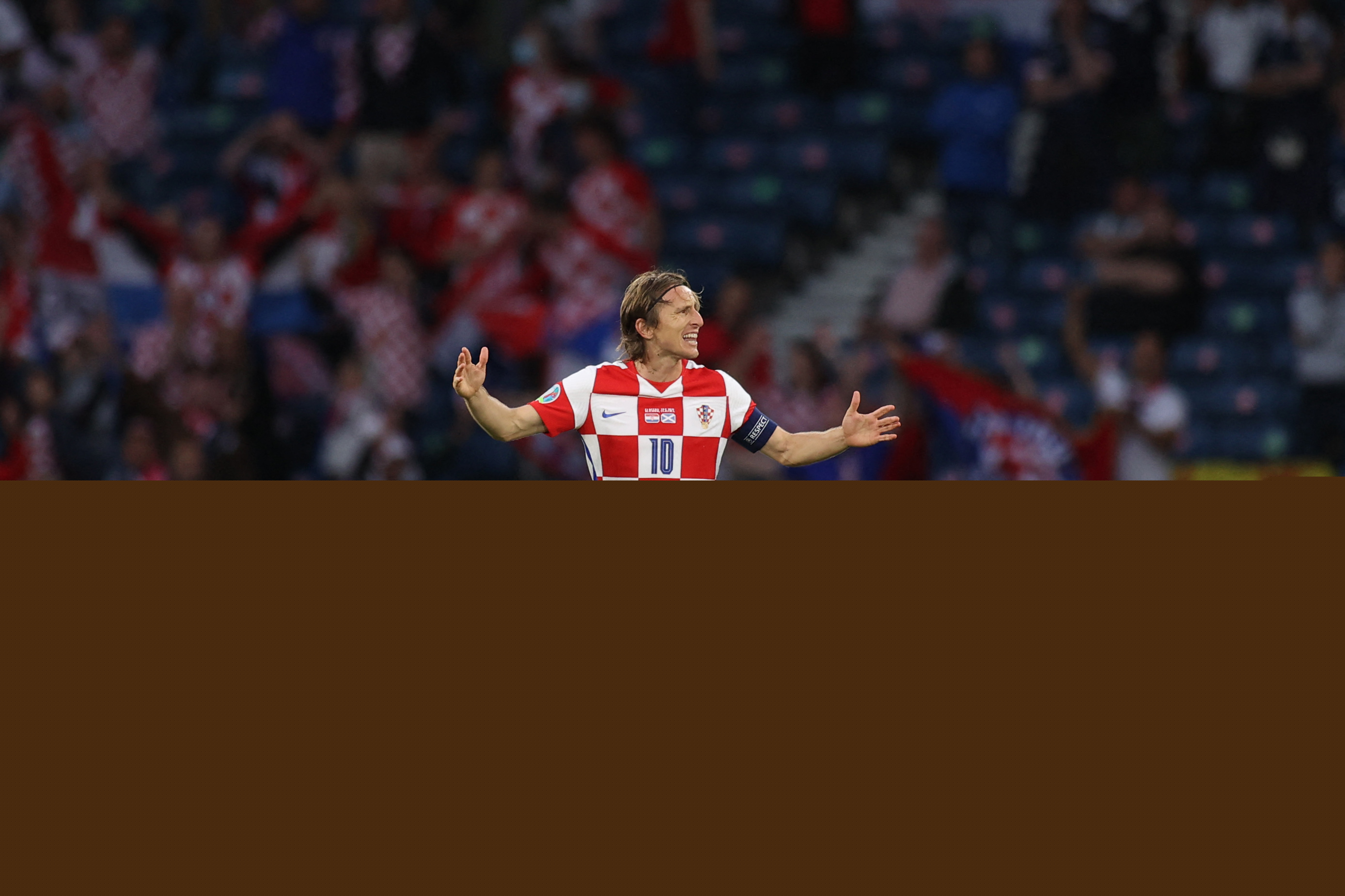 记者：水晶宫相信利物浦是唯一真正想冬窗签格伊的俱乐部