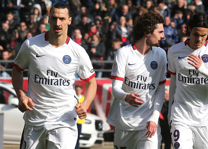 替补球员上场直接送出助攻，全场惊讶