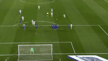 拜仁慕尼黑主场轻取勒沃库森